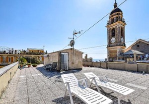 3 Bedroom Nice Apartment In Nervi