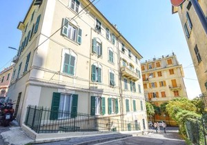 3 Bedroom Nice Apartment In Nervi