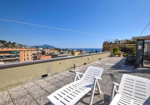 3 Bedroom Nice Apartment In Nervi