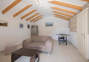 3 bedroom nice home in Zmijavci