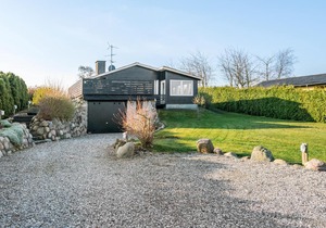 3 bedroom pet friendly home in Bogense