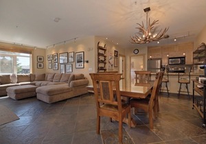 3 BR 2 BA Ski-in & Ski-out, 50 steps to ski run, unbelievable location!