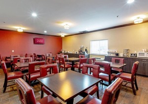 3 Classic Units Fit for Families! FREE Parking, Pets Allowed, Near Old Market!