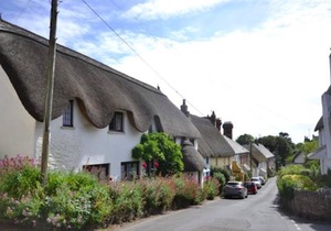 3 Linkside House, Thurlestone in S. Devon, ground floor apartment beaches nearby