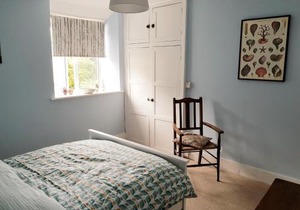 3 Lymbrook Cottage
