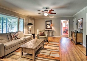 3 Mi to SoCo City Escape with Patio