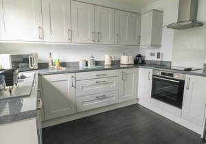 3 PARC DELFRYN, pet friendly, with a garden in Benllech