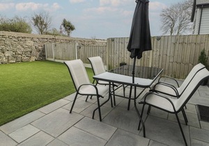 3 PARC DELFRYN, pet friendly, with a garden in Benllech