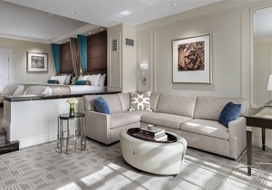3 Relaxing Units! Outdoor Pool, FREE Parking Close to The Lion Habitat Ranch!