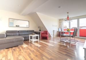 3-room apartment in the house Godewind in Binz, beach chair incl. May-Sept.