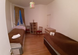 3 rooms in the heart of old town