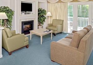 3 Spacious Units w/Kitchen, Near Eco Discovery Park, Golf, Pool