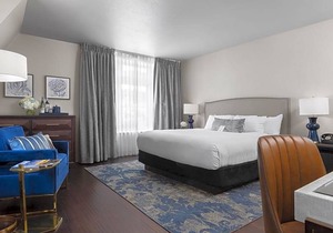 3-Star Hotel ∙ Seven Gables Inn, St Louis West, a Tribute Portfolio Hotel