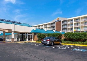 3-Star Hotel ∙ Comfort Inn on the Ocean
