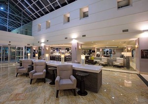 3-Star Hotel ∙ Bakersfield Marriott at the Convention Center
