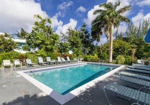 3-Star Hotel ∙ Palm Garden Hotel