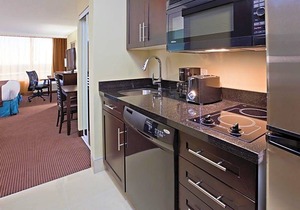 3-Star Hotel ∙ Doubletree By Hilton Pointe Claire Montreal Airport West