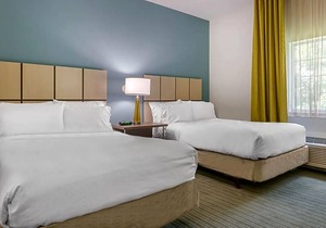 3-Star Hotel ∙ Candlewood Suites Fort Myers Sanibel Gateway