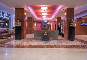 3-Star Hotel ∙ Courtyard by Marriott San Juan Miramar