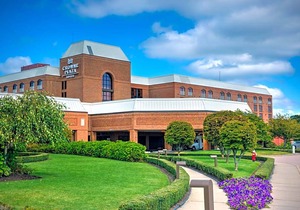 3-Star Hotel ∙ Crowne Plaza Providence-Warwick (Airport), an IHG Hotel