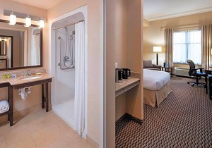 3-Star Hotel ∙ Delta Hotels by Marriott Guelph Conference Centre