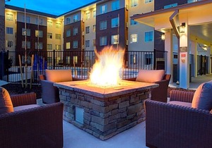 3-Star Hotel ∙ Fairfield Inn & Suites by Marriott Boulder Broomfield/Interlocken
