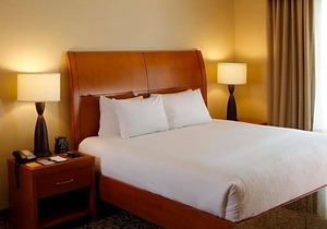3-Star Hotel ∙ Hilton Garden Inn Cedar Falls Conference Center