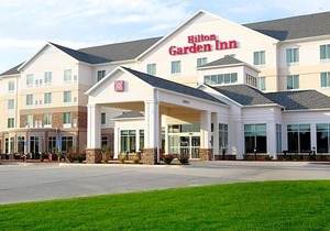 3-Star Hotel ∙ Hilton Garden Inn Cedar Falls Conference Center