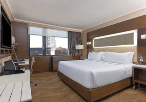 3-Star Hotel ∙ Holiday Inn Brooklyn Downtown, an IHG Hotel