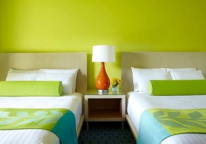 3-Star Hotel ∙ Kauai Shores Hotel