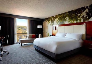 3-Star Hotel ∙ Westchester Marriott
