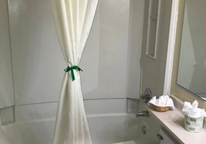 3 x 2 Queen Beds with Living Room at FairBridge Inn & Suites Sandpoint