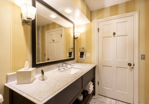 30% off Carlsbad Inn Beach Resort Instant Booking 1BR/1BA, 8/3/2025 - 8/10/2025