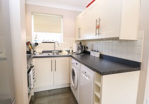 30 THE WATERSIDE HOLIDAY PARK, pet friendly, with a garden in Corton