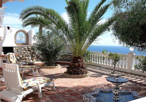 300 m² Accommodation ∙ 6 bedrooms ∙ 12 guests