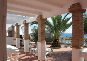 300 m² Accommodation ∙ 6 bedrooms ∙ 12 guests