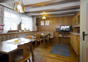 300 m² House ∙ 8 bedrooms ∙ 15 guests