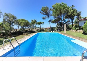 300 m² Villa ∙ 3 bedrooms ∙ 8 guests