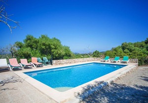 300 m² Villa ∙ 5 bedrooms ∙ 10 guests