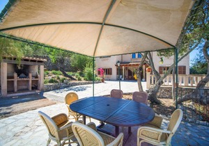 300 m² Villa ∙ 5 bedrooms ∙ 10 guests