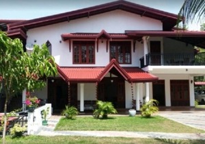 300 m² Villa ∙ 5 bedrooms ∙ 10 guests