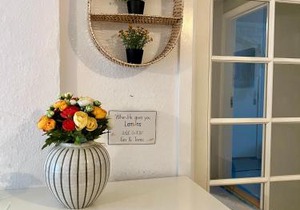 300 meter walk to LEGO HOUSE - 80m2 two bedroom apartment with garden - unit B