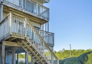 300 Ocean Mile B1, 3 bed 3 bath, Pet Friendly, community pool., SGI State Park.