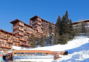 300m from resort center, fitness, swimming pool, sauna, hammam, terrace, balcony, tv, ski locker