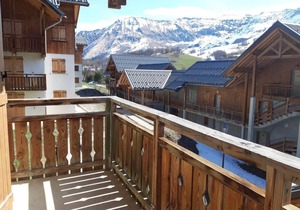 300m from shops, 1st floor, view mountain, balcony, parking, tv, ski locker, 32m², Albiez Montrond