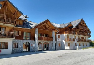 300m from shops, 1st floor, view mountain, balcony, parking, tv, ski locker, 32m², Albiez Montrond