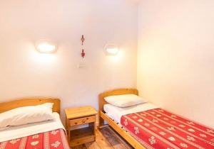 300m from ski slopes, terrace, balcony, parking, tv, 22m², La Norma