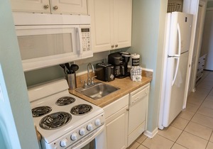 301 Direct Oceanfront 1 bedroom/1 bath condo