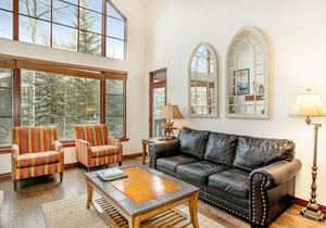 304 Spruce Tree Lodge Condo