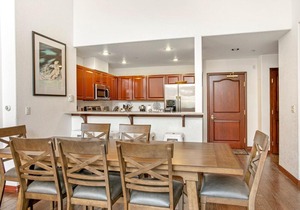 304 Spruce Tree Lodge Condo